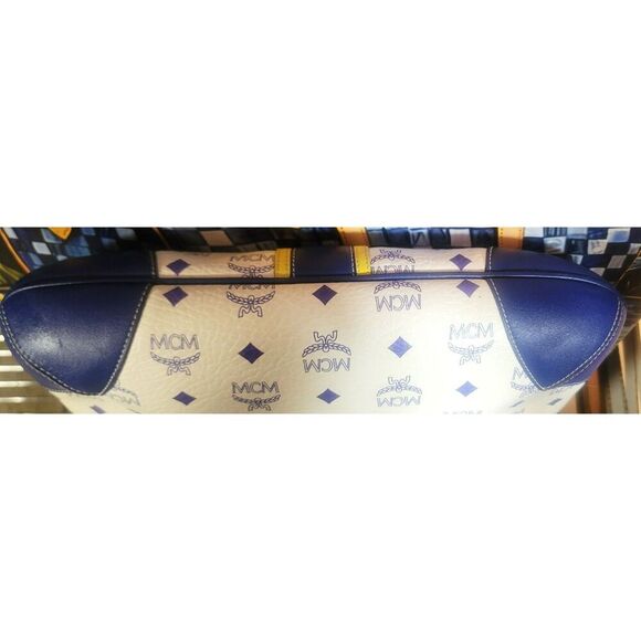 MCM - Limited Edition Monogram Shoulder Bag w/ Croc Embossed Wallet - Picture 11 of 16